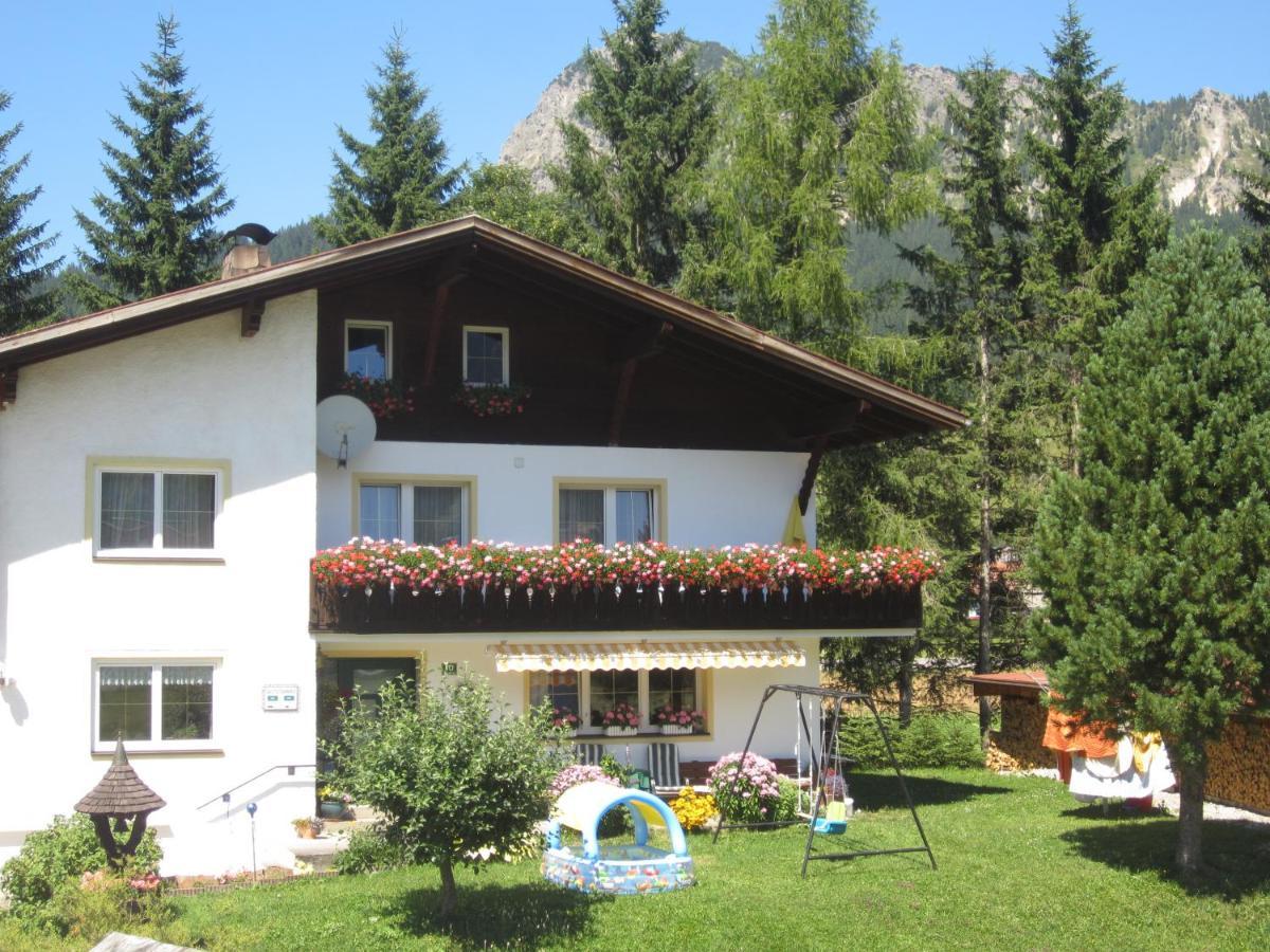 Pension Tannheim Exteriör bild