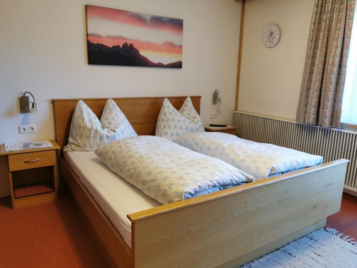 Pension Tannheim Exteriör bild